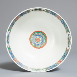 A Chinese famille verte bowl with fish, Kangxi — photo 7