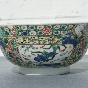 A Chinese famille verte bowl with fish, Kangxi — photo 8