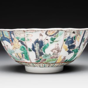 A Chinese famille verte bowl with narrative design, Fu 福 mark, Kangxi — photo 3
