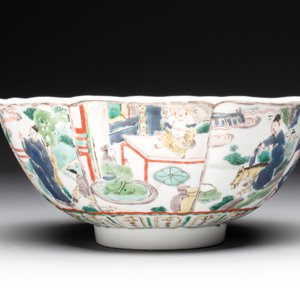 A Chinese famille verte bowl with narrative design, Fu 福 mark, Kangxi — photo 5