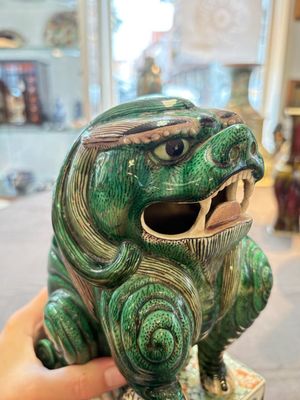 A Chinese famille verte Buddhist lion, 19th C. — photo 11