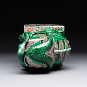 A Chinese famille verte Buddhist lion, 19th C. — photo 6