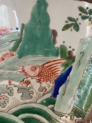 A Chinese famille verte 'carps’ dish, Kangxi — photo 5
