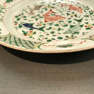 A Chinese famille verte 'carps' dish, Kangxi — 照片 8