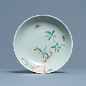 A Chinese famille verte celadon-glazed plate, Wanli mark, Kangxi/Yongzheng — photo 1