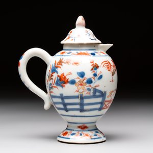 A Chinese famille verte covered bowl, a Dutch-decorated bowl, a gilt-bronze mounted pot-pourri vase and an Imari-style covered jug, Kangxi/Qianlong — foto 22