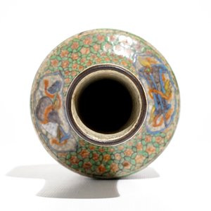 A Chinese famille verte crackle ware bottle vase, 19th C. — photo 7