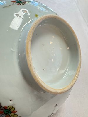 A Chinese famille verte 'Cranes' bowl, Kangxi — photo 20