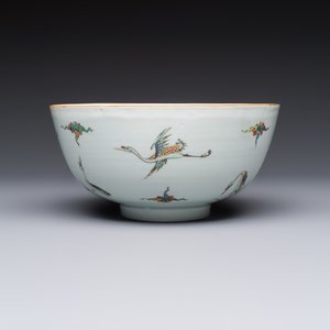 A Chinese famille verte 'Cranes' bowl, Kangxi — photo 1