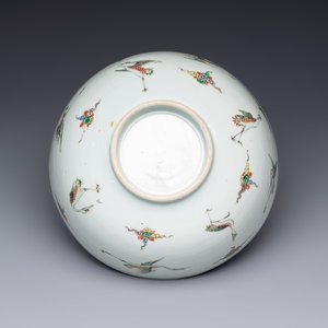 A Chinese famille verte 'Cranes' bowl, Kangxi — photo 6