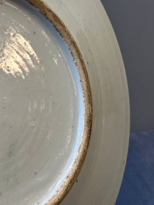 A Chinese famille verte dish, a famille rose basin and a dish, 19th C. — 照片 24