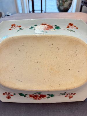 A Chinese famille verte dish and a blue and white dish, Kangxi/Qianlong — 照片 7