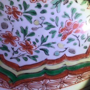 A Chinese famille verte dish and a monochrome green plate, Kangxi — 照片 9