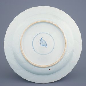 A Chinese famille verte dish with a war scene, Kangxi — 照片 2