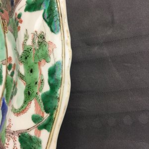 A Chinese famille verte dish with a war scene, Kangxi — 照片 7