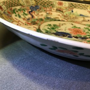 A Chinese famille verte dish with birds and mythical animals, Kangxi — 照片 4