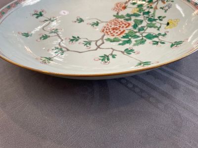 A Chinese famille verte dish with floral design, Kangxi — 照片 13