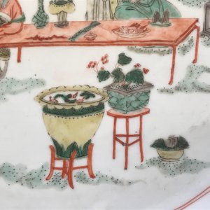 A Chinese famille verte dish with ladies in a garden, Kangxi — 照片 15