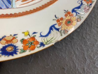 A Chinese famille verte dish with ladies in a pavillion, Yongzheng — photo 9