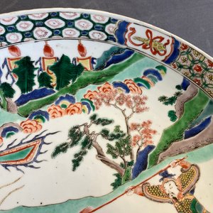 A Chinese famille verte dish with warriors on horseback, Kangxi — photo 10