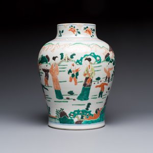 A Chinese famille verte 'Elegant Beauties and Playing Boys' vase, 19th C. — 照片 3