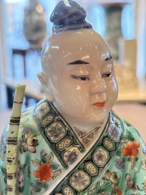 A Chinese famille verte figure of Han Xiangzi 韓湘子, Jiangxi mark, 19th C. — foto 6