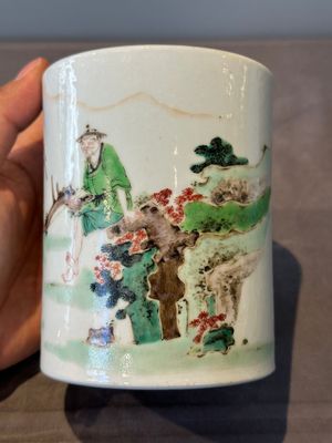 A Chinese famille verte 'fisherman' brush pot, 19th C. — foto 1