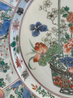 A Chinese famille verte 'flower basket' dish, ding mark, Kangxi — photo 5