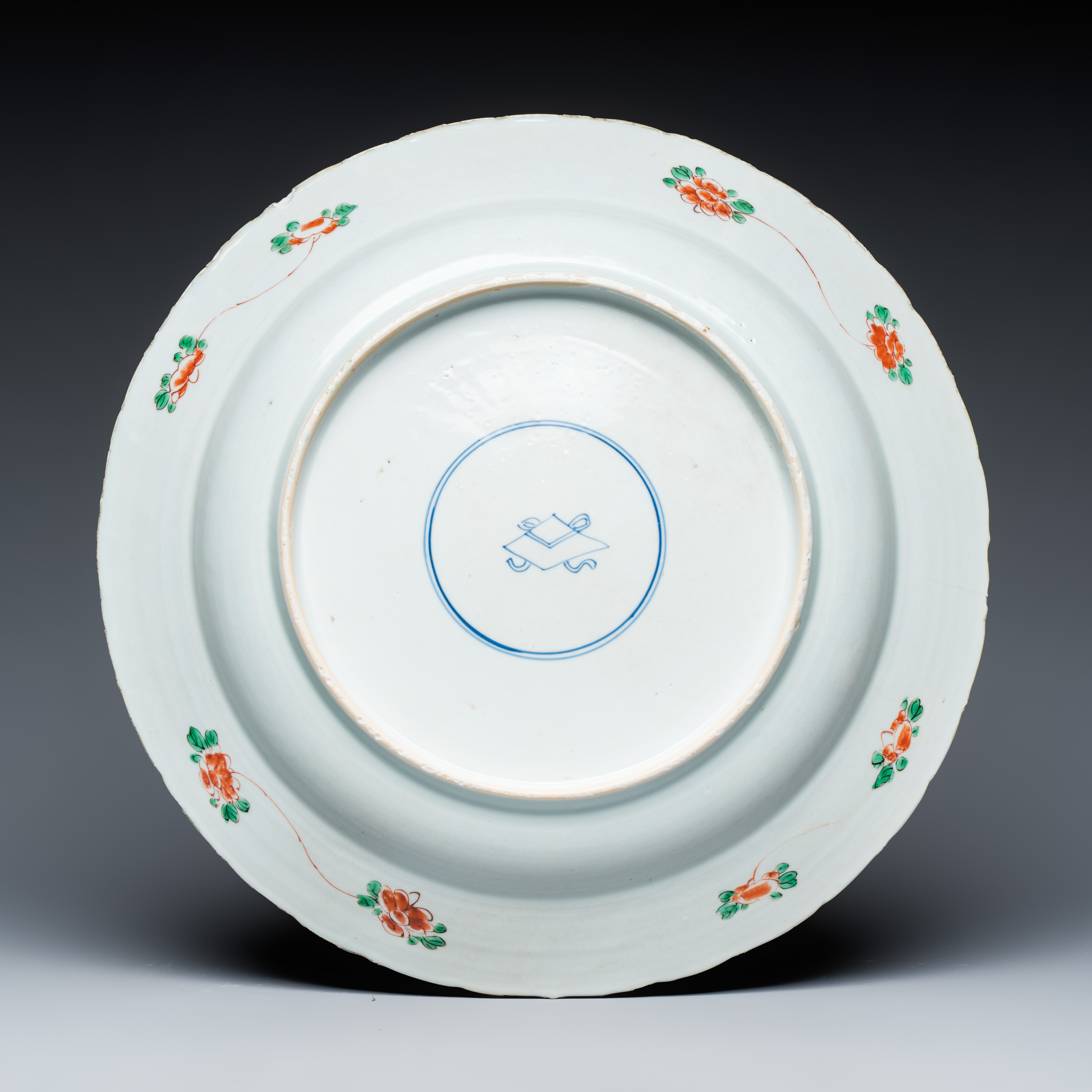 A Chinese famille verte 'Flower Basket' dish — photo 2