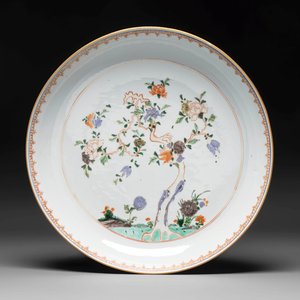 A Chinese famille verte 'flowering tree' dish, Yongzheng — photo 1
