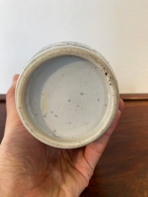 A Chinese famille verte 'four seasons' jar and cover, Kangxi — 照片 8