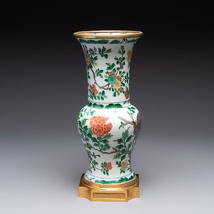 A Chinese famille verte gilt-bronze-mounted 'yenyen' vase with pheasants among flowering branches, Kangxi — photo 3