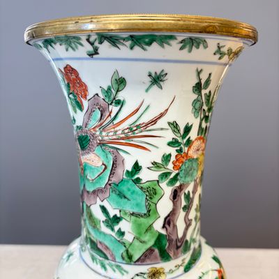 A Chinese famille verte gilt-bronze-mounted 'Yenyen' vase with pheasants — photo 2