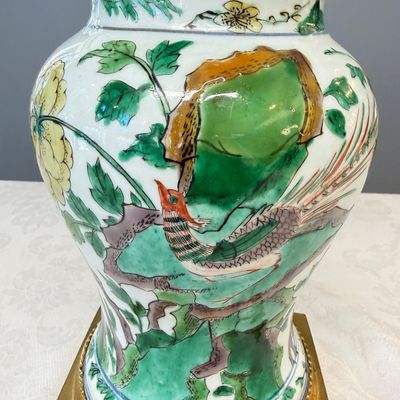 A Chinese famille verte gilt-bronze-mounted 'Yenyen' vase with pheasants — photo 3