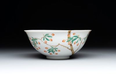 A Chinese famille verte 'goji' bowl, Daoguang mark, 20th C.