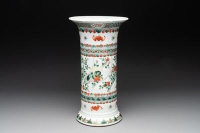 A Chinese famille verte 'gu' vase with floral design, 19th C.