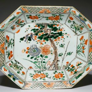 A Chinese famille verte hexagonal deep dish, Kangxi — 照片 1