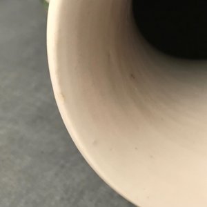 A Chinese famille verte 'Hong Men Yan' vase, Kangxi — photo 7