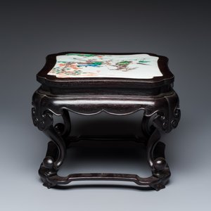 A Chinese famille verte 'Horseriders' plaque set in a hongmu square stand — photo 4