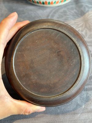 A Chinese famille verte jar with floral design and a wooden cover, Kangxi — photo 8