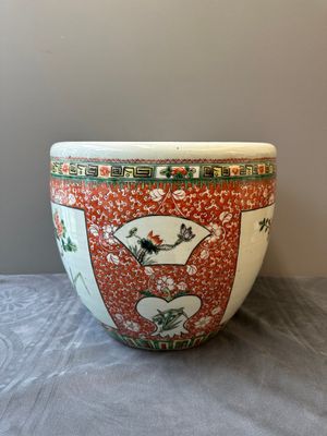 A Chinese famille verte jardiniere, 19th C. — photo 2