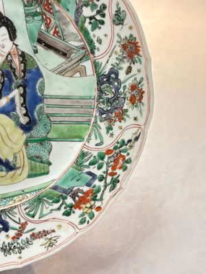 A Chinese famille verte 'lady and her cat' dish, Ding mark, Kangxi — photo 9