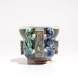 A Chinese famille verte libation cup with dragons, Kangxi — photo 4