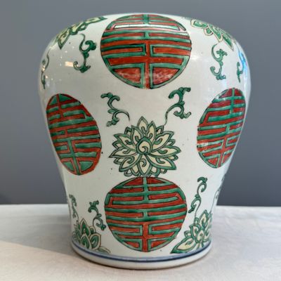 A Chinese famille verte 'Lotus and Shou' vase — photo 1