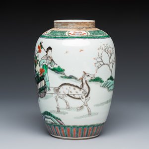 A Chinese famille verte 'Magu Xian Shou 麻姑獻壽' ovoid vase with a wooden cover — foto 2