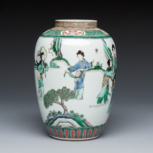 A Chinese famille verte 'Magu Xian Shou 麻姑獻壽' ovoid vase with a wooden cover — foto 4