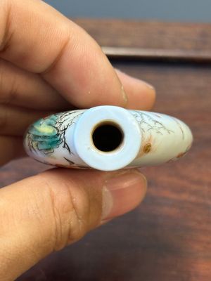 A Chinese famille verte 'marriage of Zongkui's sister' snuff bottle, 19th C. — photo 7