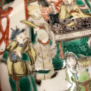 A Chinese famille verte moonflask, Xuande mark, 19th C. — photo 8