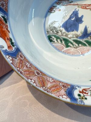 A Chinese famille verte 'Mythical Beasts and Horses' bowl, Fu 黼 mark, Kangxi — foto 14