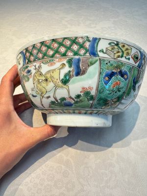 A Chinese famille verte 'Mythical Beasts' bowl, Lu Yi Tang 菉漪堂 mark, Kangxi — 照片 2